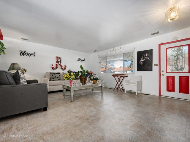 5943 Woodgate Drive, Matteson, IL 60443