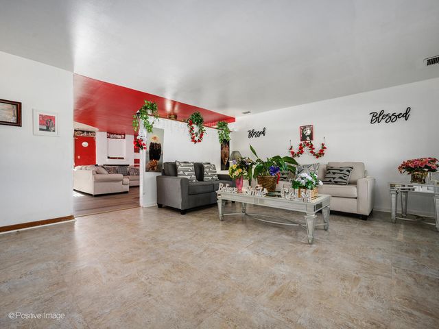 5943 Woodgate Drive, Matteson, IL 60443