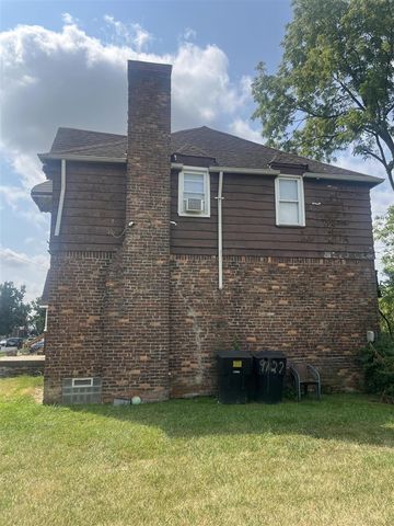 9165 Steel Street, Detroit, MI 48228