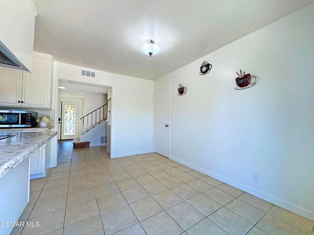 2401 El Portal Way, Oxnard, CA 93035