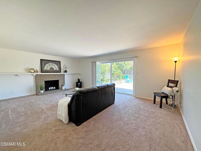 2401 El Portal Way, Oxnard, CA 93035