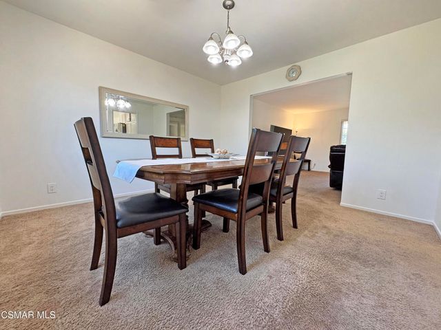 2401 El Portal Way, Oxnard, CA 93035