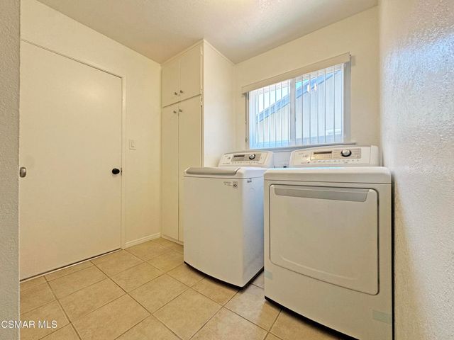 2401 El Portal Way, Oxnard, CA 93035