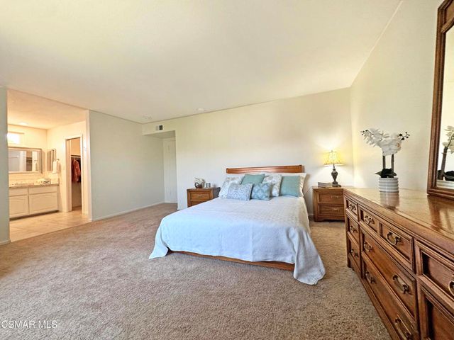 2401 El Portal Way, Oxnard, CA 93035