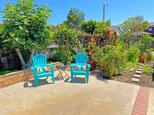 2401 El Portal Way, Oxnard, CA 93035