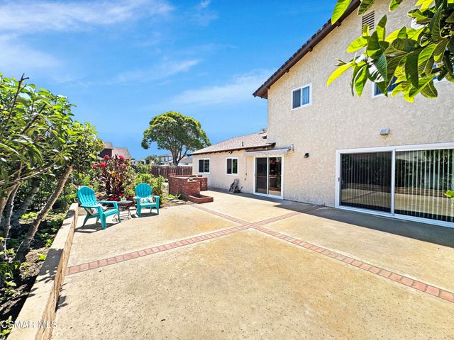 2401 El Portal Way, Oxnard, CA 93035