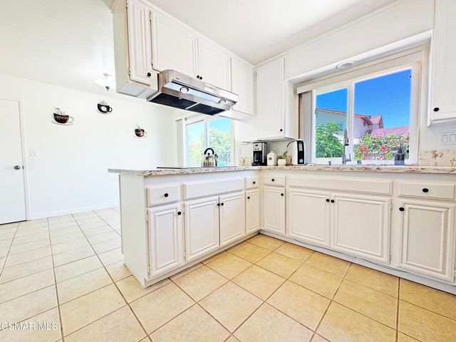 2401 El Portal Way, Oxnard, CA 93035