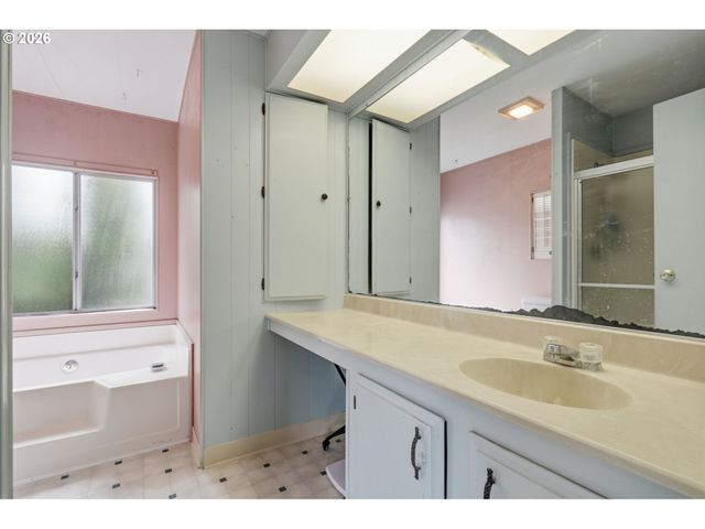 100 Sw 195TH Ave 160, Beaverton, OR 97006