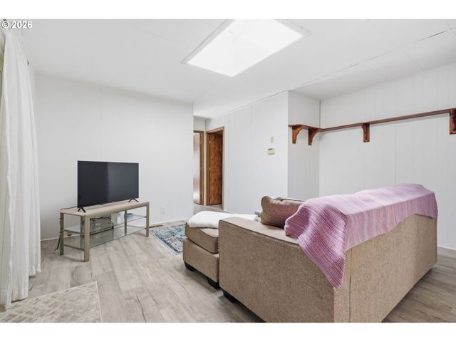100 Sw 195TH Ave 160, Beaverton, OR 97006