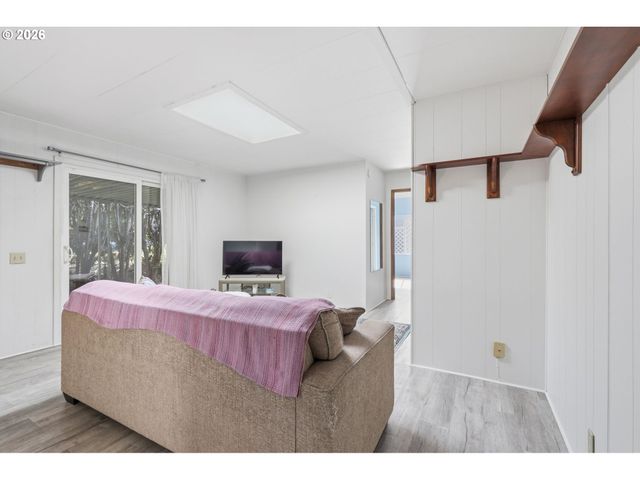 100 Sw 195TH Ave 160, Beaverton, OR 97006