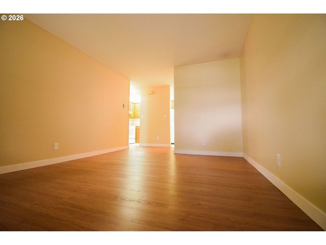 3124 19TH Pl, Forest Grove, OR 97116