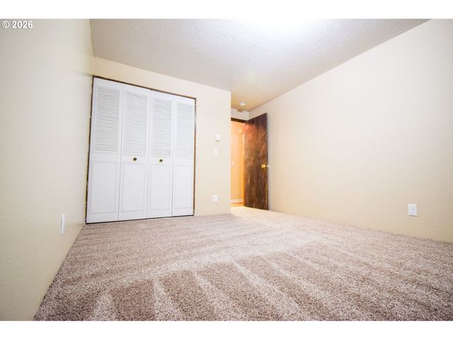 3124 19TH Pl, Forest Grove, OR 97116