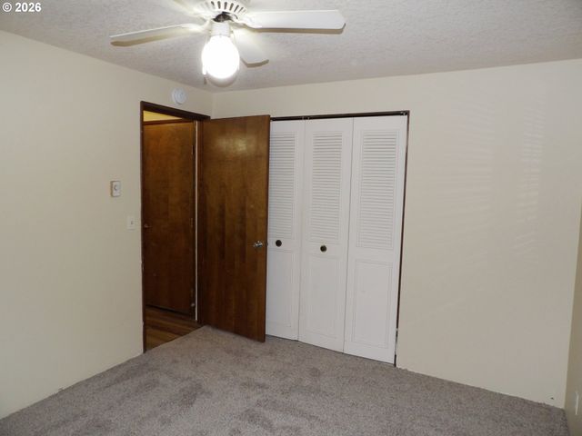 3124 19TH Pl, Forest Grove, OR 97116