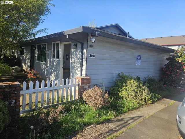 3124 19TH Pl, Forest Grove, OR 97116