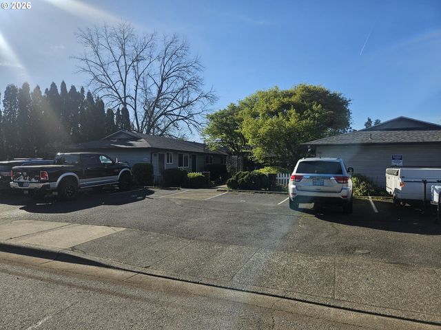 3124 19TH Pl, Forest Grove, OR 97116