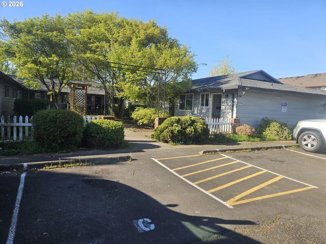 3124 19TH Pl, Forest Grove, OR 97116