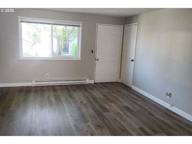 3124 19TH Pl, Forest Grove, OR 97116