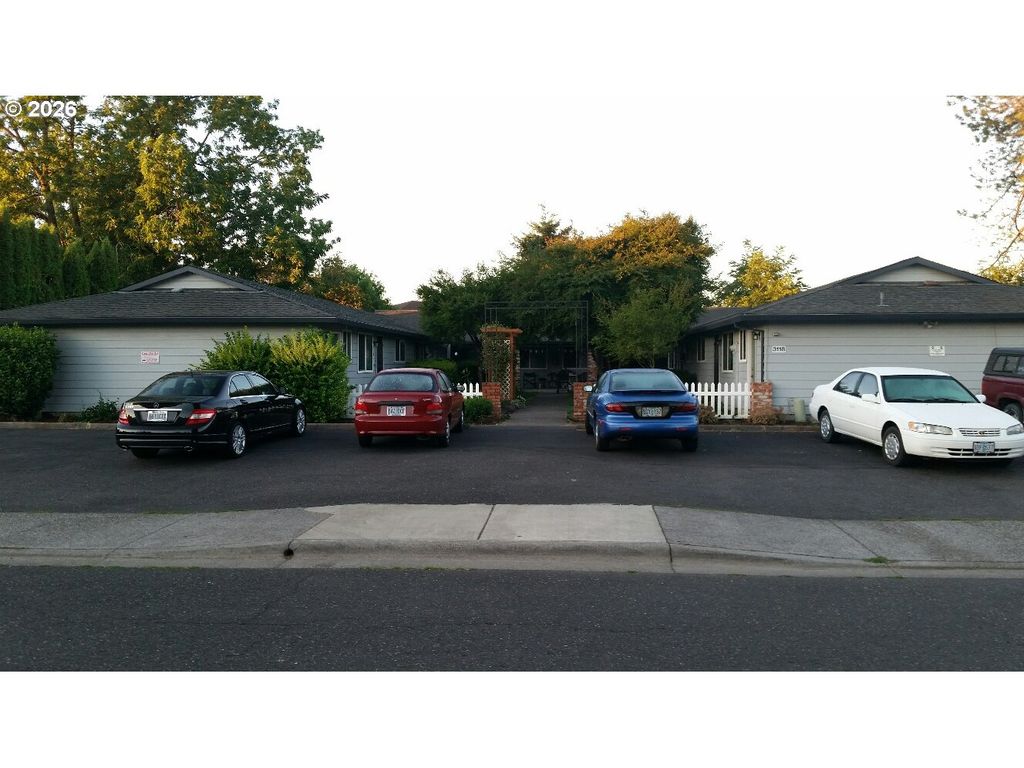 3124 19TH Pl, Forest Grove, OR 97116