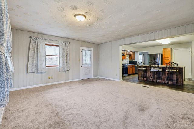 490 W Market Street, Springboro, OH 45066