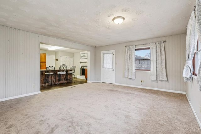 490 W Market Street, Springboro, OH 45066