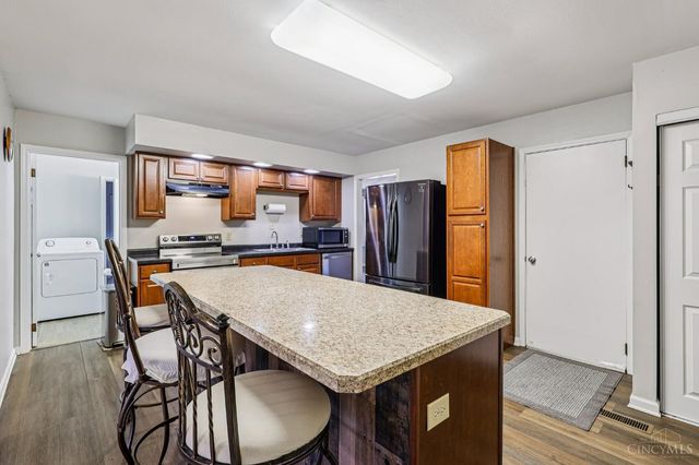 490 W Market Street, Springboro, OH 45066