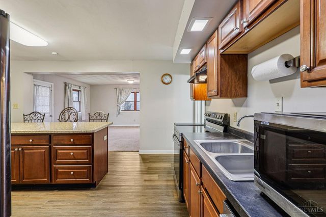 490 W Market Street, Springboro, OH 45066