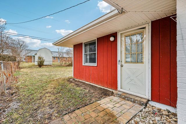 490 W Market Street, Springboro, OH 45066