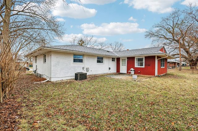 490 W Market Street, Springboro, OH 45066