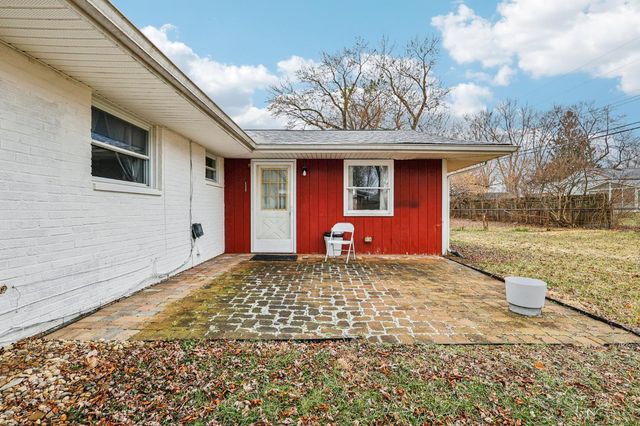 490 W Market Street, Springboro, OH 45066