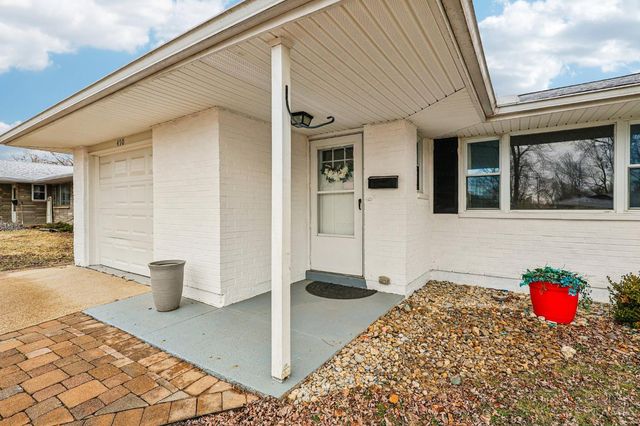 490 W Market Street, Springboro, OH 45066