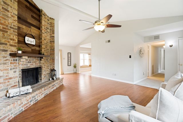 1322 Crestview Drive, Allen, TX 75002