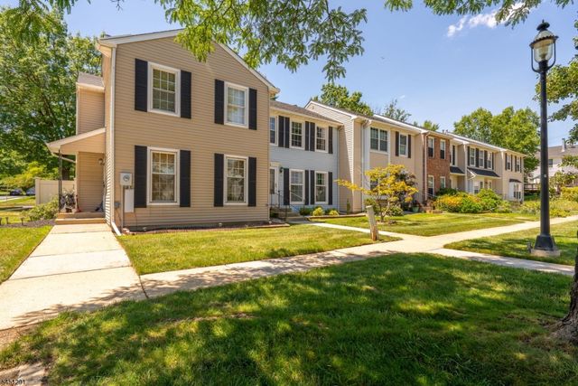 35 Byrnes Ln east, Sayreville Boro, NJ 08872