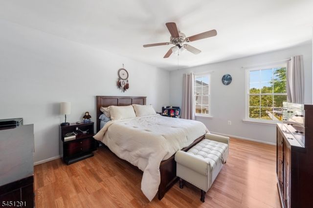 35 Byrnes Ln east, Sayreville Boro, NJ 08872