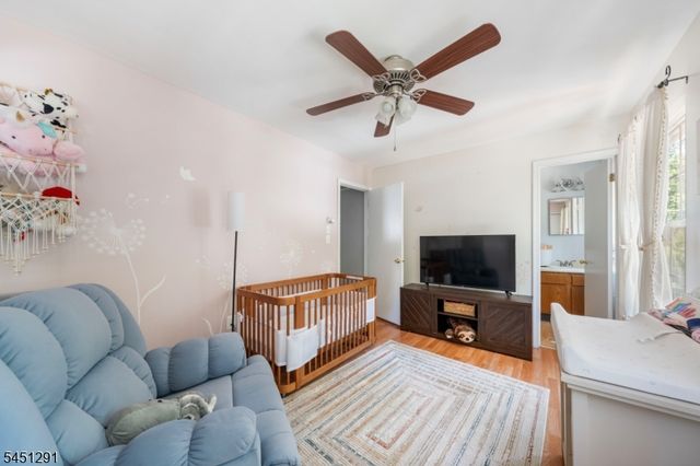 35 Byrnes Ln east, Sayreville Boro, NJ 08872