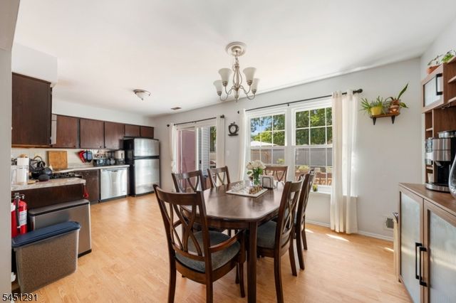 35 Byrnes Ln east, Sayreville Boro, NJ 08872