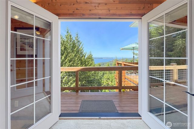 114 Howard Heights Road, Sequim, WA 98382