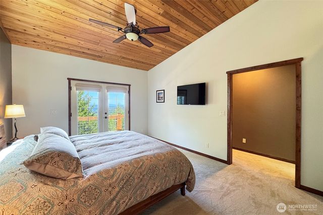 114 Howard Heights Road, Sequim, WA 98382