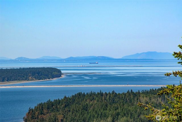 114 Howard Heights Road, Sequim, WA 98382