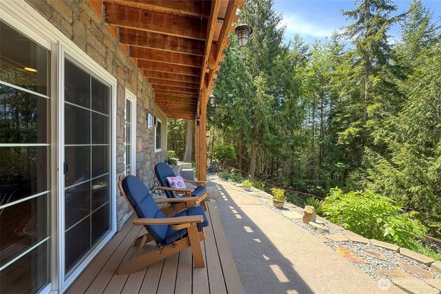 114 Howard Heights Road, Sequim, WA 98382