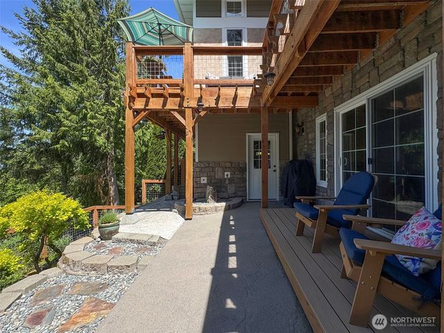 114 Howard Heights Road, Sequim, WA 98382