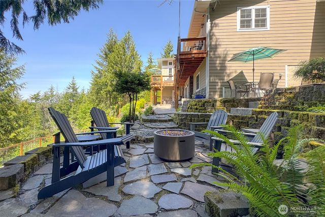 114 Howard Heights Road, Sequim, WA 98382
