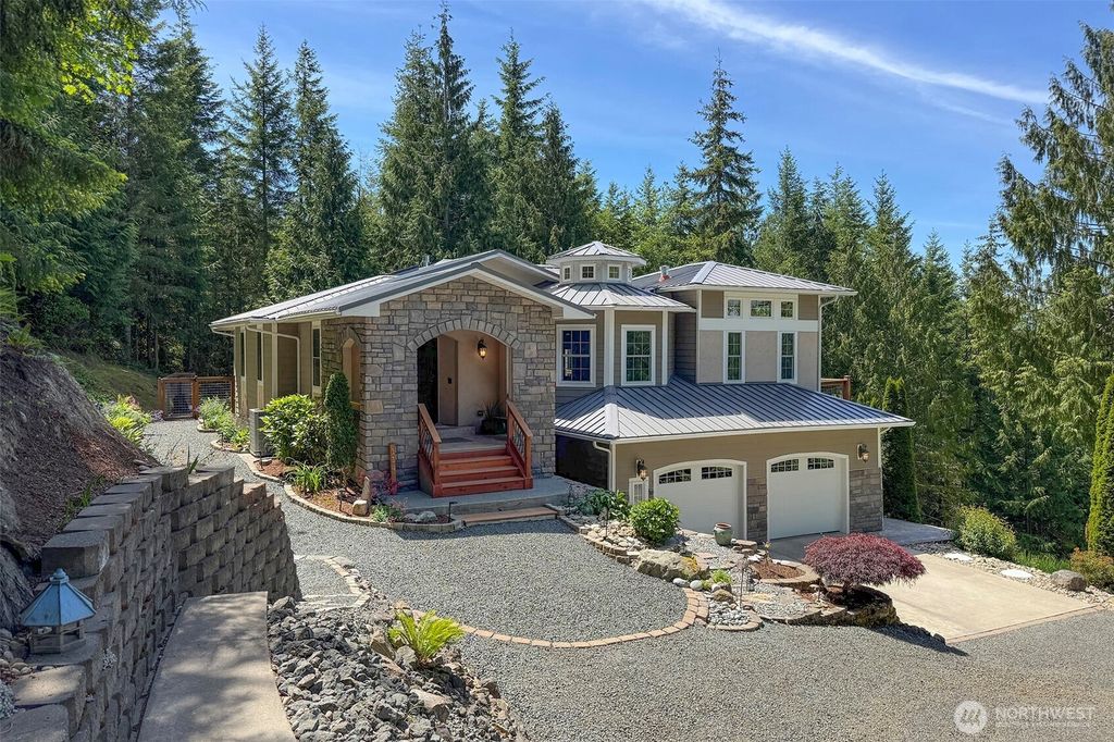 114 Howard Heights Road, Sequim, WA 98382