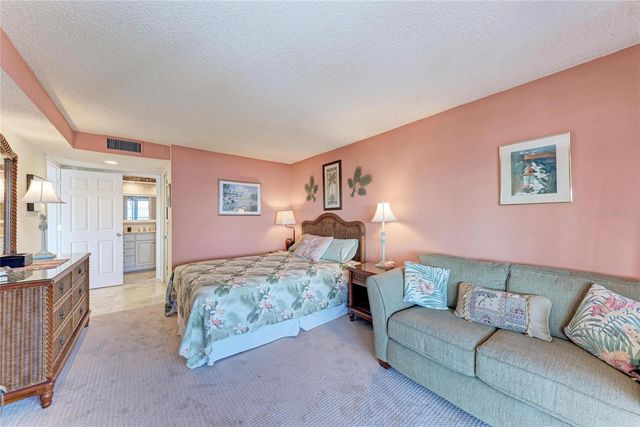 3805 E BAY DRIVE 309, Holmes Beach, FL 34217