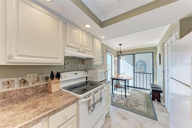 3805 E BAY DRIVE 309, Holmes Beach, FL 34217