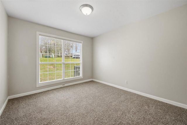 100 Edgewater Drive 32, Livingston, TX 77351