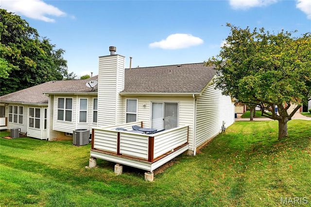 232 Cordovan Commons Parkway, Chesterfield, MO 63017