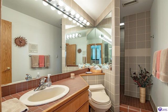 700 Walnut Creek Road, Elizabethtown, KY 42701