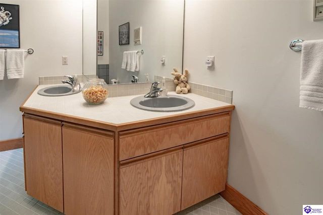 700 Walnut Creek Road, Elizabethtown, KY 42701