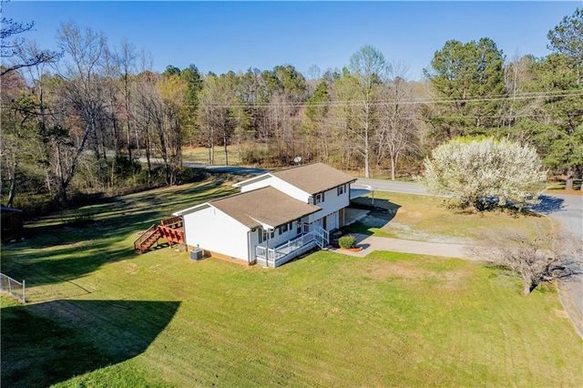 14 Pine Valley Drive, Powder Springs, GA 30127