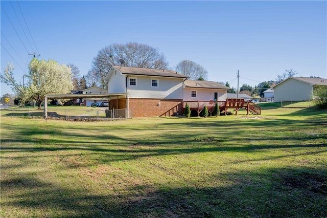 14 Pine Valley Drive, Powder Springs, GA 30127